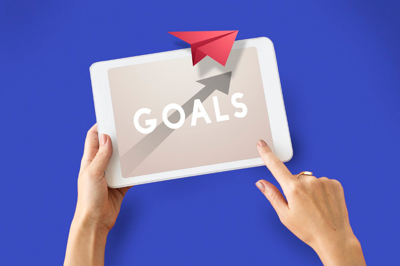 Setting Goals for Employees: 6 Tips