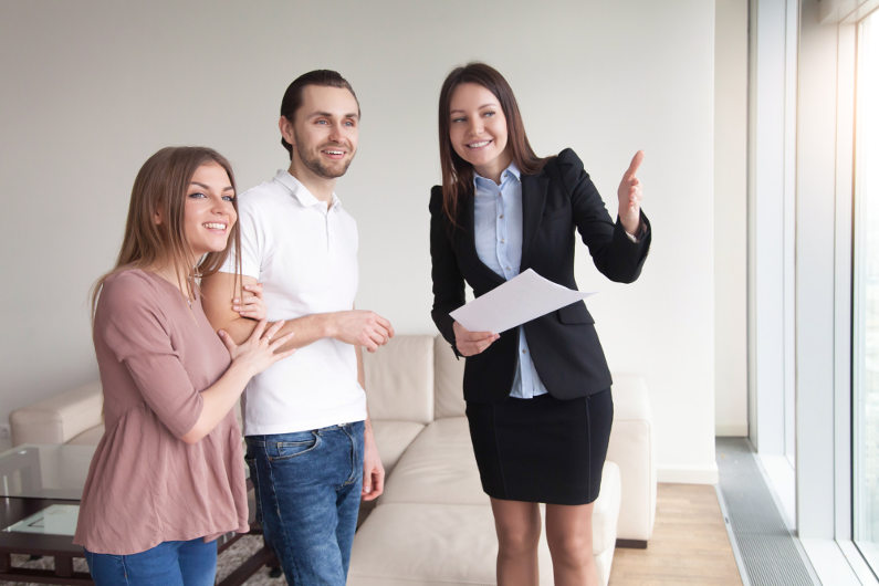 Should I Become a Realtor? 9 Top Reasons to Become a Realtor