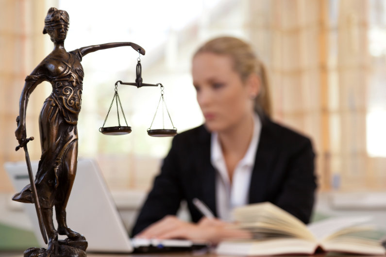 Attorney providing small business legal services